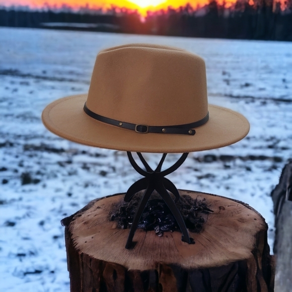 Accessories - Fashion Fedora Hat Thin Leather Strap Accent Carmel Brown